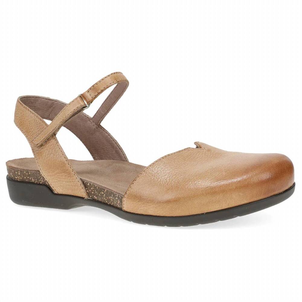 NEW DANSKO women's rowan distressed sandal in honey